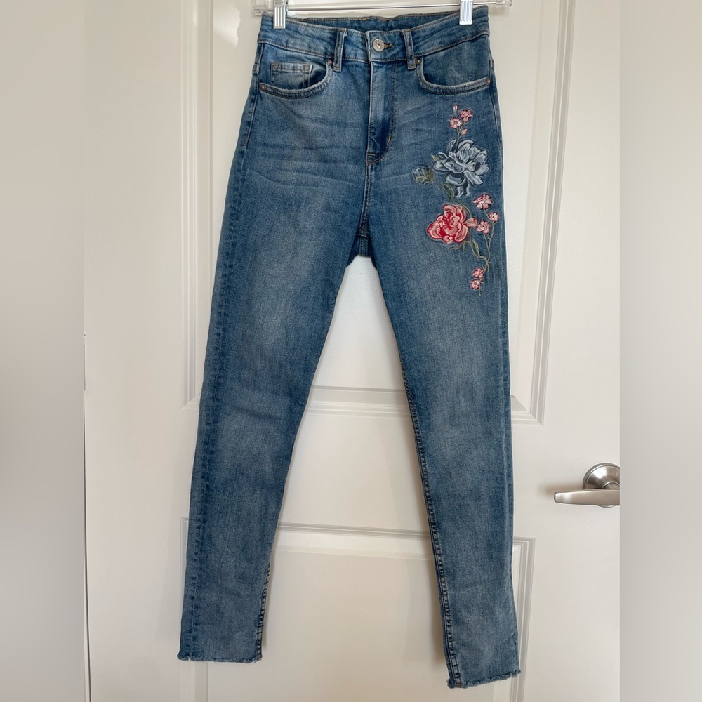 Embroidered High-Waisted Jeans